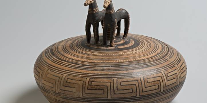 Pyxides werden in het antieke Athene vaak gebruikt om toiletartikelen in te bewaren