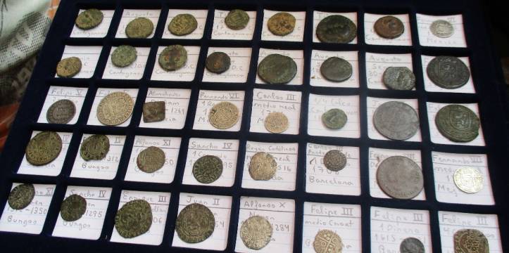 Gevonden munten. Foto door Europol