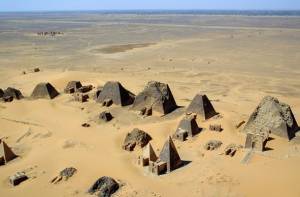 De piramides van Meroë 
