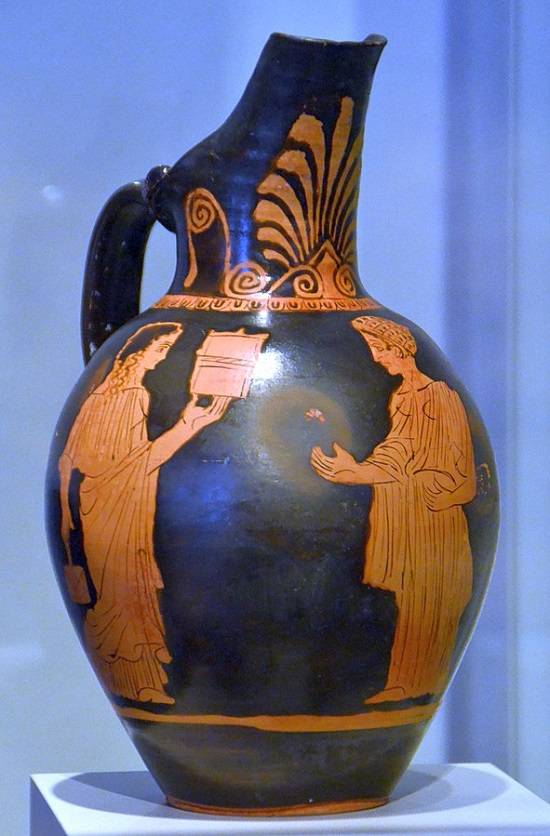 Voorbeeld van een Etruskische amfoor. 