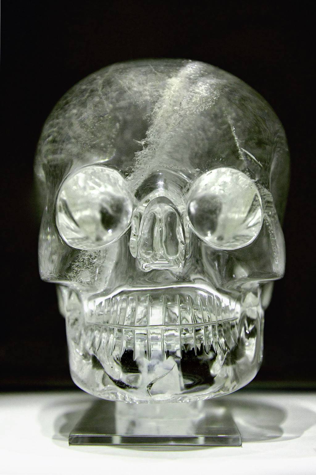 Een kristallen schedel uit de collectie van het British Museum