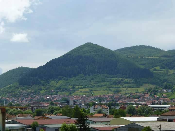 Een van de heuvels in de buurt van Visoko