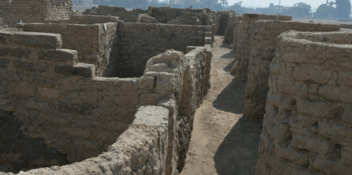 ‘Een Egyptisch Pompeï’: 3.400 jaar oude faraostad opgegraven in Egypte