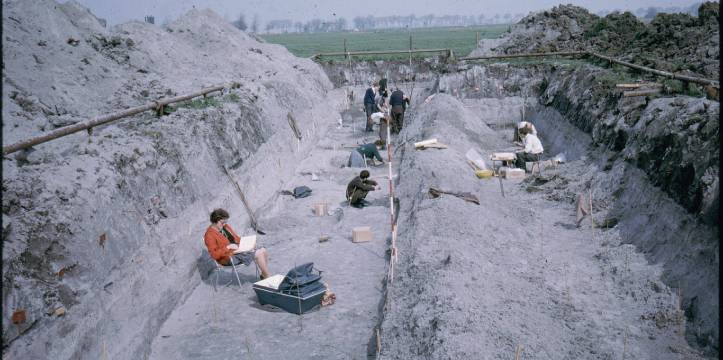 Opgravingen in Velsen