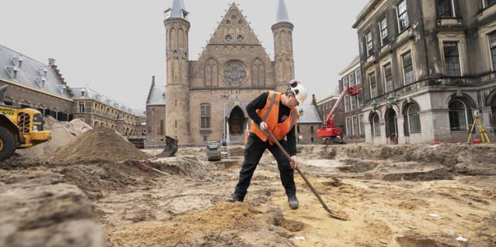De renovatie van het Binnenhof in Den Haag is in volle gang