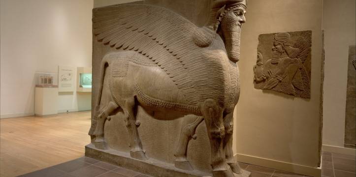 Een kleinere Lamassu in het Metropolitan Museum of Art in New York