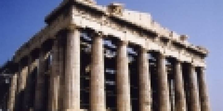 Het Parthenon, een onderdeel van de Akropolis van Athene. Griekse archeologen roepen kunstliefhebbers op tegen de bezuinigingen.
