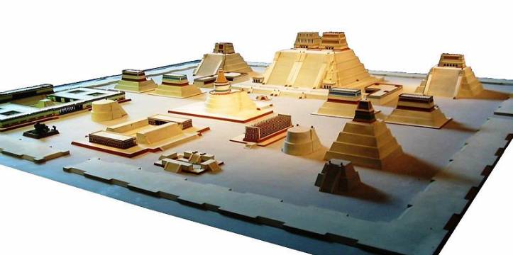 Een op schaal model van van Tenochtitlan, met achterin de Templo Mayor. Nabij Tenochtitlan is een uniek graf gevonden met ruim duizend beenderen.
