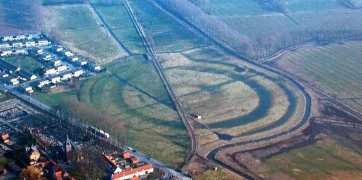 De cirkels bij Assebroek zijn goed zichtbaar vanuit de lucht De cirkels bij Assebroek zijn goed zichtbaar vanuit de lucht