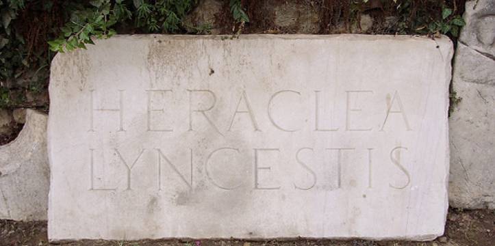 Archeologen graven oude stad Heraclea Lyncestis op in Macedonie. Beeld - maroskavesna Archeologen graven oude stad op in Macedonie.