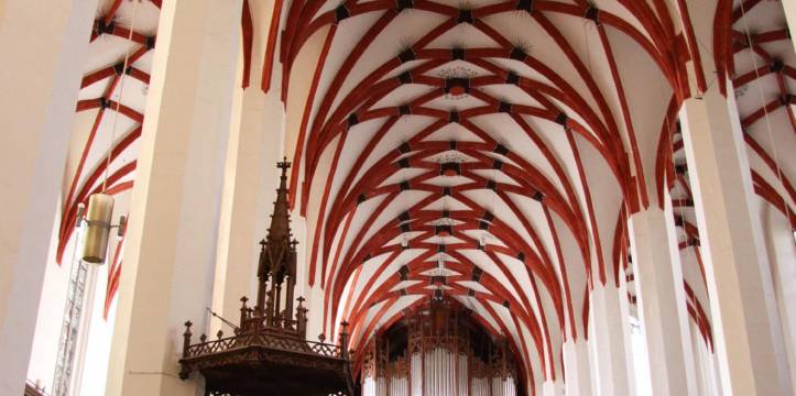 Interieur van de Thomaskirche, waar Johann Sebastian Bach kantor was. Interieur van de Thomaskirche, waar Johann Sebastian Bach kantor was.
