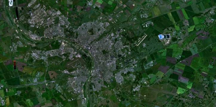 Een satellietfoto van Omsk, het lichaam werd in omgeving van deze stad gevonden