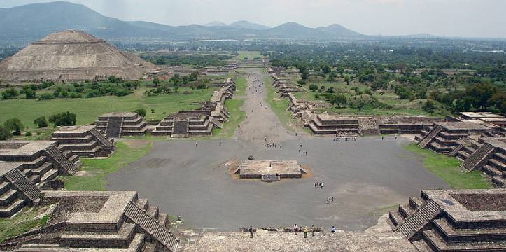 Piramide of the Sun bij Teotihuacán. Beeld van Jackhynes via Wikimedia Piramide of the Sun bij Teotihuacán. Beeld van Jackhynes via Wikimedia