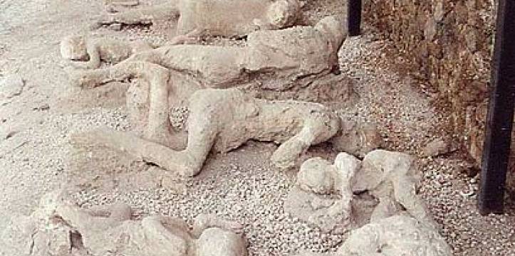 Versteende burgers van Pompeii Bron: Lancevortex (wikimedia commons)