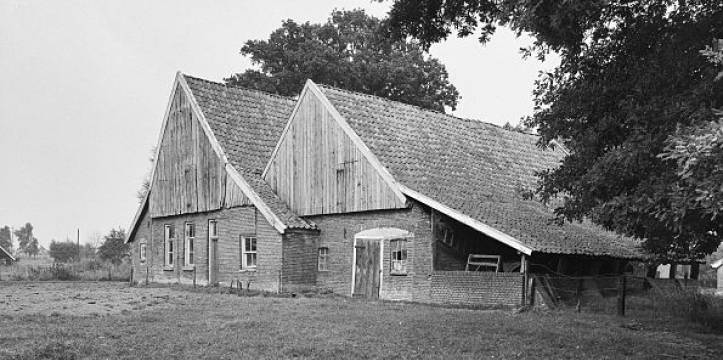 Een boerderij in Losser. Beeld door Rijksdienst voor het Cultureel Erfgoed via Wikimedia. Een boerderij in Losser. Beeld door Rijksdienst voor het Cultureel Erfgoed via W