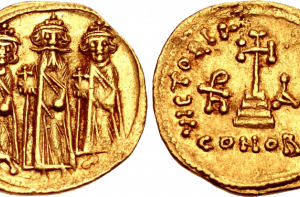Een Byzantijnse solidus uit 638, vegelijkbaar met de gevonden munten