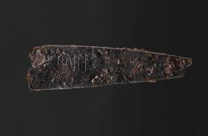 Het mes met runeninscriptie