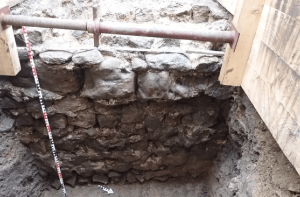 Volgens de archeologen was meteen duidelijk dat de muur van Romeinse makelij was