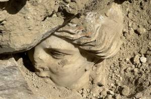 Hoofd van standbeeld Griekse godin opgegraven in Turkije