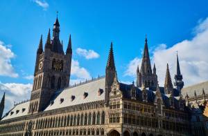 De grafelijke burcht in Ieper