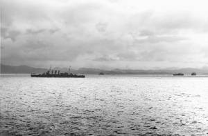 HMAS Canberra onderweg naar guadalcanal