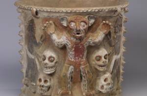 Maya urn