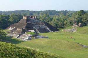 Het tweede stenen tablet van de Maya's werd in Comalcalco opgegraven.