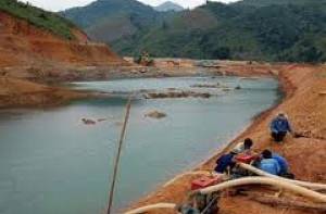 Opgravingen aan Nuoc Trong meer