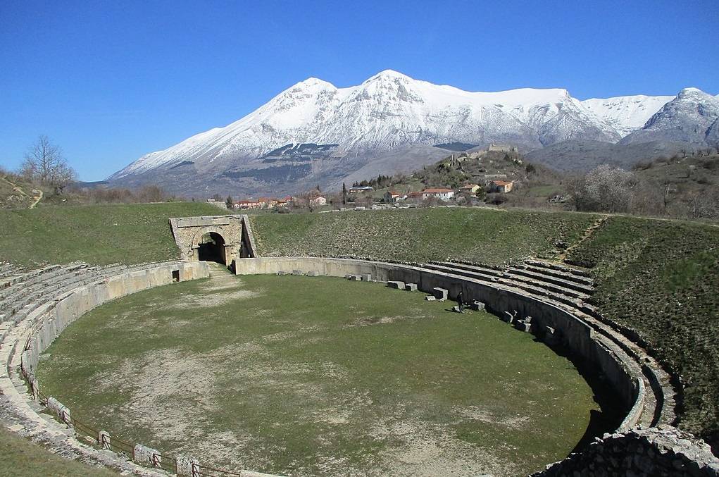 Het Amfitheater van Abruzzo