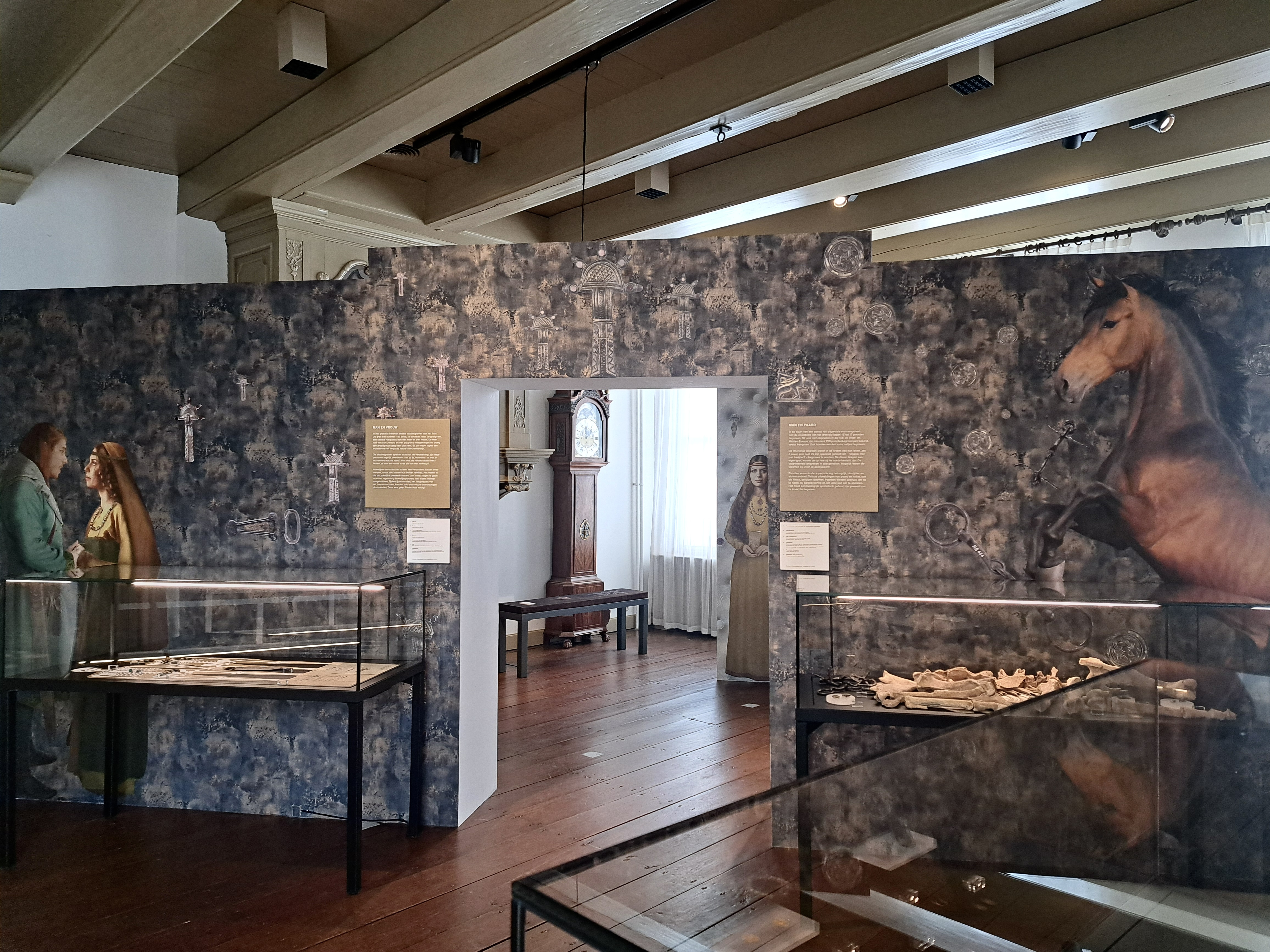 Bijna 75 jaar na de opgravingen kan de topselectie nu weer even (tot 1 december 2024) 'thuis' worden bewonderd in een tentoonstelling in het Stadsmuseum Rhenen